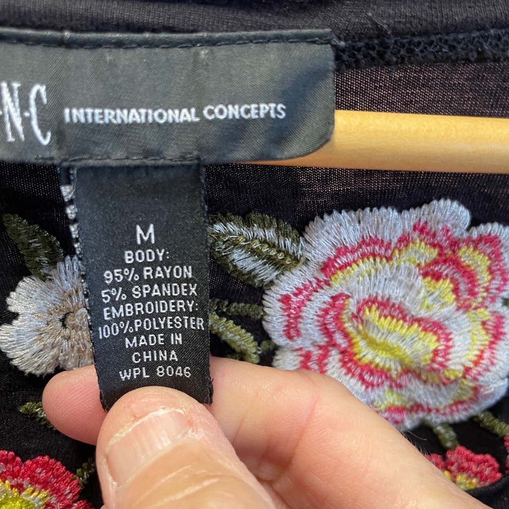 Black Floral Embroidered Women's Top - Picture 3 of 3